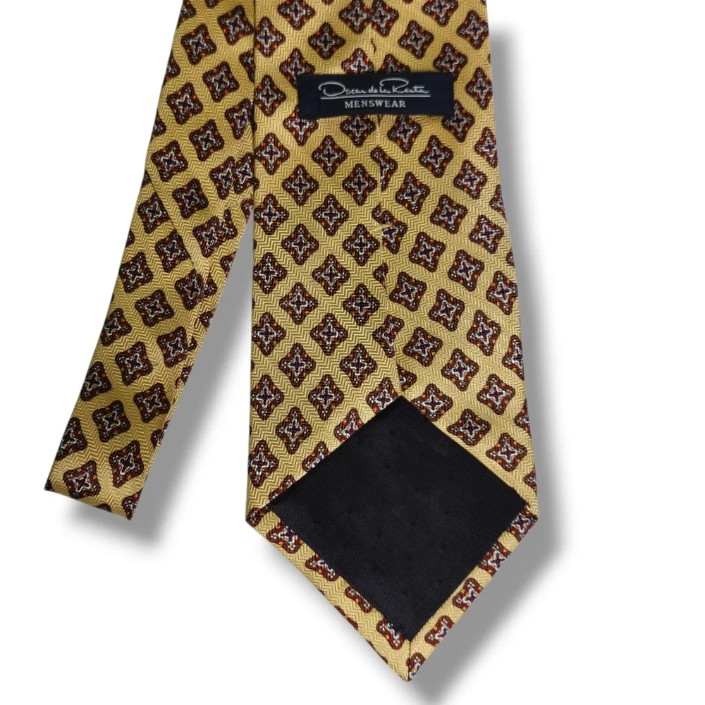 Oscar de la Renta Mens 100% Silk Tie Yellow Burgundy Navy Print Made In USA